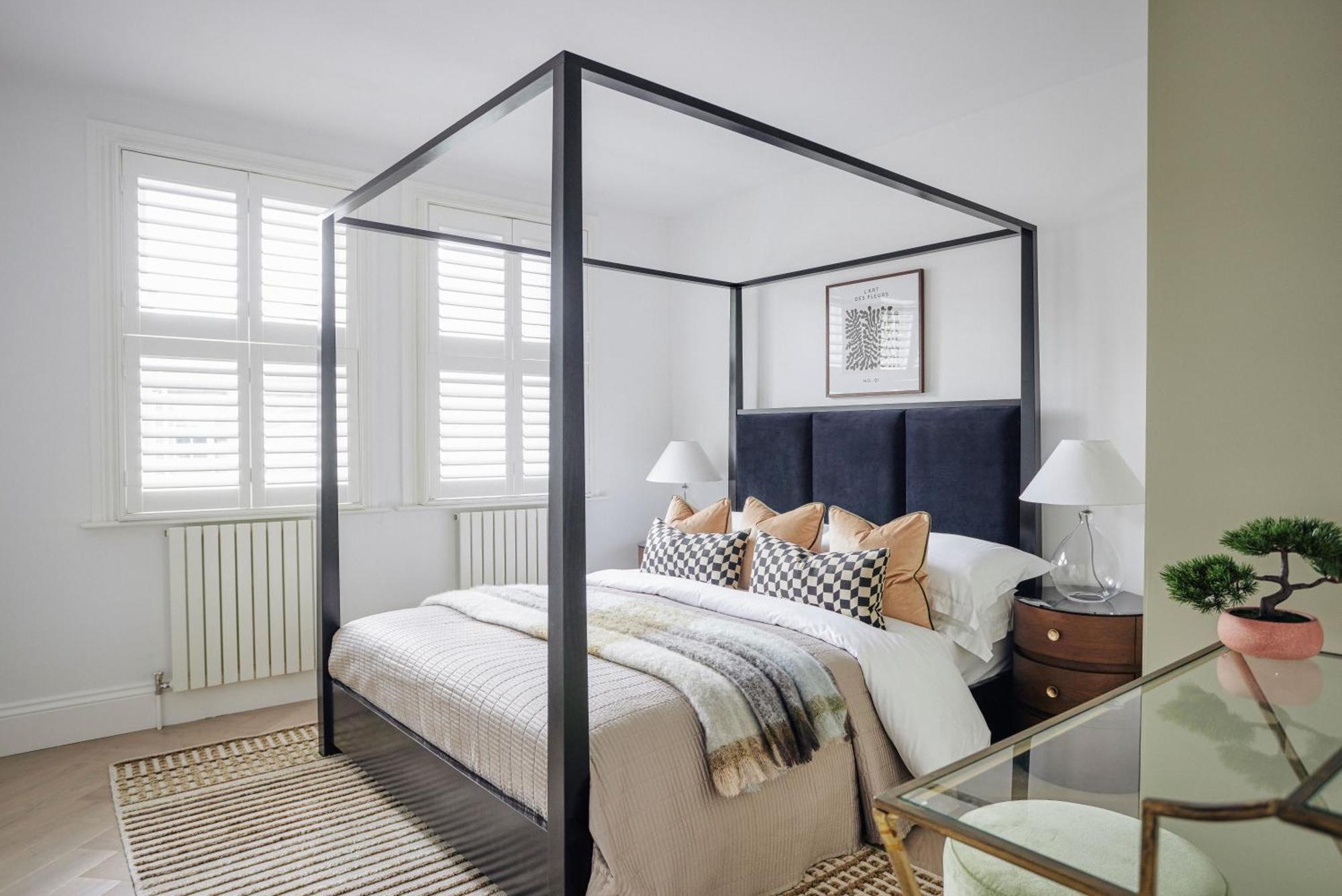 Luxury Fulham Townhouse With A Bar & Games Apartment London
