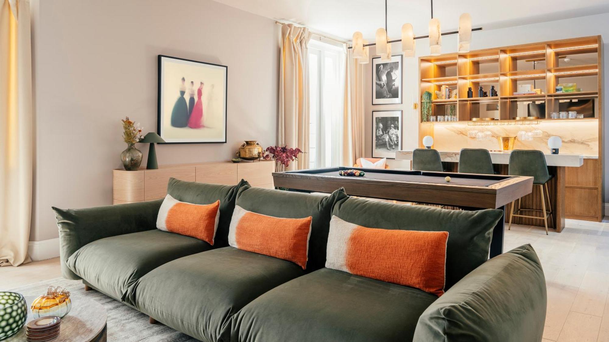Luxury Fulham Townhouse With A Bar & Games